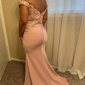 ‼️SOLD‼️Off the Shoulder Dress🛍️